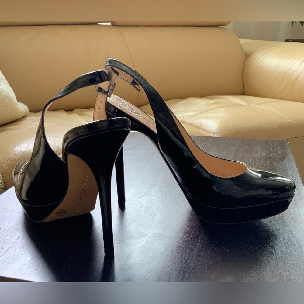 Women’s Vince Camuto Black Patent Leather Slingback 4" Stiletto Heel shoes, Sz 7